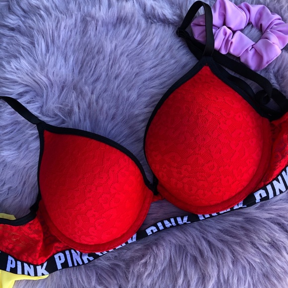 PINK Victoria's Secret Other - NEVER WORN!! PINK bra
